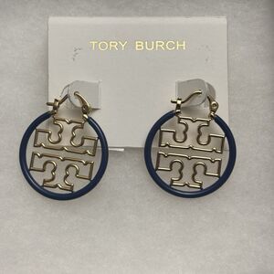 Tory Burch Miller Small Wire Hoop Earrings TORY GOLD / ENSIGN BLUE New
